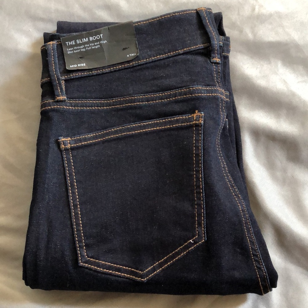 🌟BNWT🌟ANN TAYLOR🌟 Slim Boot Mid Rise Jeans. Size 4T Dark Blue.